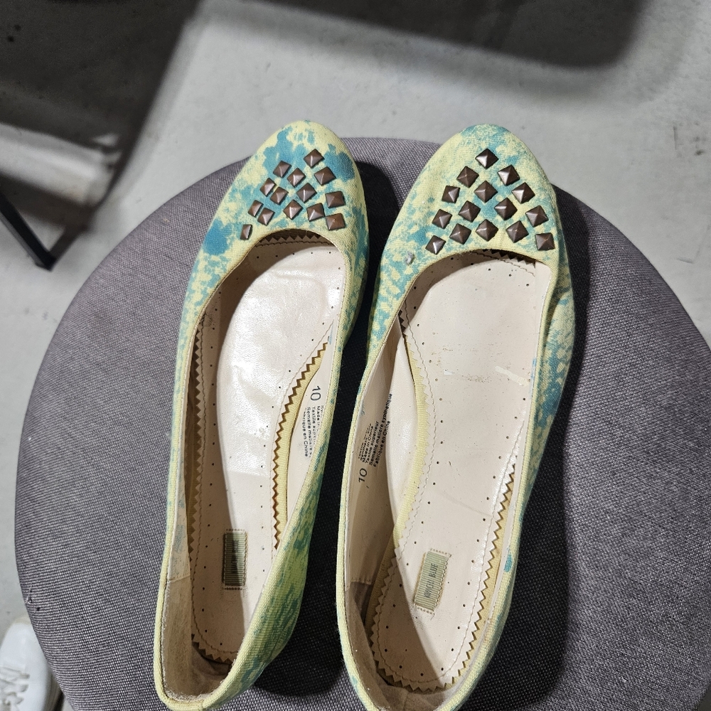 Green and Yellow Women's Flats